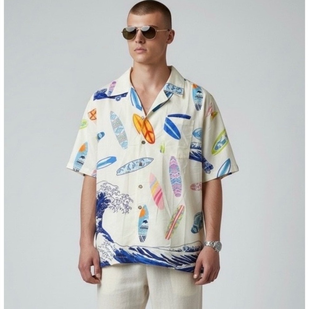 Spicy Tuna Mens XL Surfboard Wave Print Short Sleeve Button Up Shirt Cream